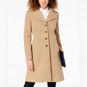 Tommy Hilfiger Classic Tan Trench Coat